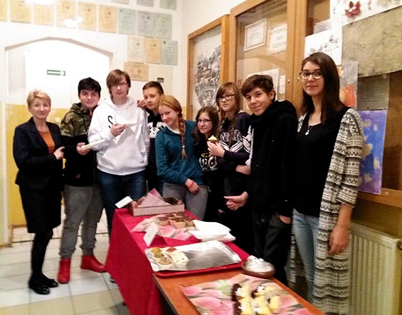 Zbierali na znicze na opuszczone groby