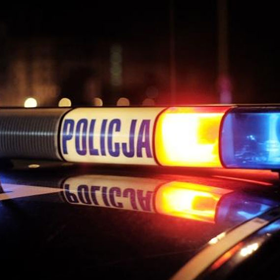 Kolizja pod Wolinem! Przy wyprzedzaniu osobówka uderzyła w bok ciągnika siodłowego!