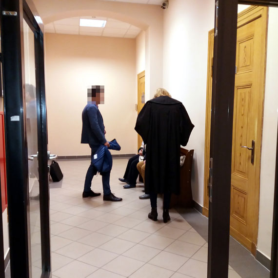 Przedłuża się proces wytoczony Gminie Kamień Pomorski o zadośćuczynienie