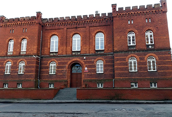 Przedłuża się proces wytoczony Gminie Kamień Pomorski o zadośćuczynienie