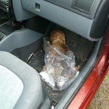 Przewozi� niewybuch w samochodzie