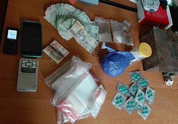 19-latek aresztowany za posiadanie ponad pi�ciu kilogram�w narkotyk�w