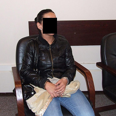 Sprzeda�a nieletni� do agencji towarzyskiej 