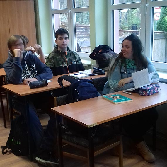 Ciekawa lekcja historii w Zespole Szk Spoecznych w Dziwnowie
