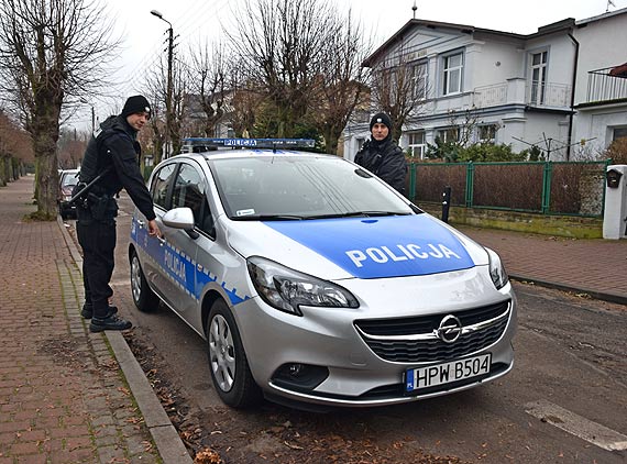 Zobacz, jak wygldaj nowi policjanci w powiecie kamieskim! Aktualnie szkol si w Midzyzdrojach