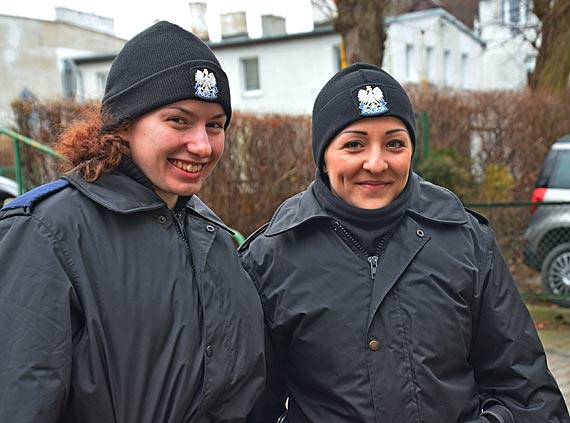 Zobacz, jak wygldaj nowi policjanci w powiecie kamieskim! Aktualnie szkol si w Midzyzdrojach