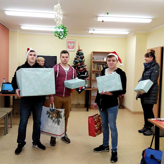 Szlachetna Paczka pomaga ludziom 