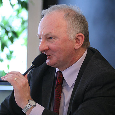 Platforma wybra�a swoich kandydat�w na burmistrz�w: Dorosz, Zalewska, Dubrawski, Stanaszek-Kaczor.