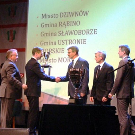 Dziwnów zwycięzcą Sportowego Turnieju Miast i Gmin 2016
