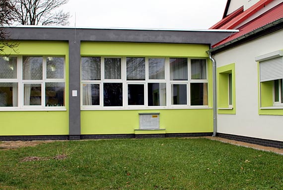 Budynki Szkoy Podstawowej, Gimnazjum i Przedszkola w wierznie jak nowe