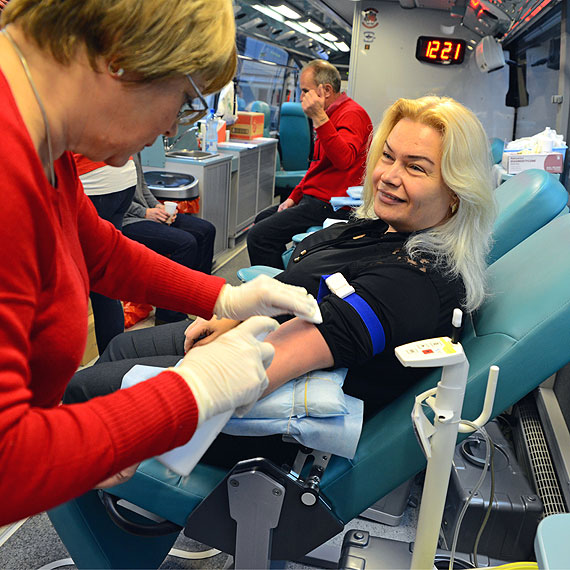 Wielki sukces akcji - Dzie Dawcy Szpiku dla Kamili i innych. W Midzywodziu do bazy potencjalnych dawcw wpisao si ponad 133 osb! Zobacz fotogaleri! 