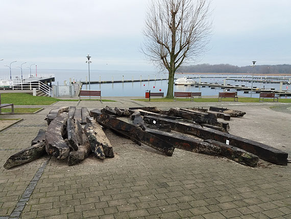 XIX- wieczny wrak odzi trafi na kamiesk marin!