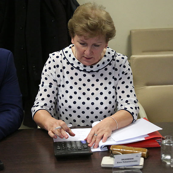 Budet powiatu uchwalony bez uwzgldnienia zgoszonych poprawek