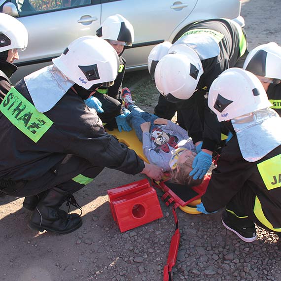 Podwyka dla straakw ochotnikw ktra zwala z ng