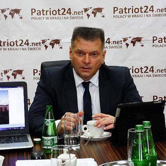 Detektyw Rutkowski chce schwyta� Paw�a W�odarczyka w kraju lub zagranic�
