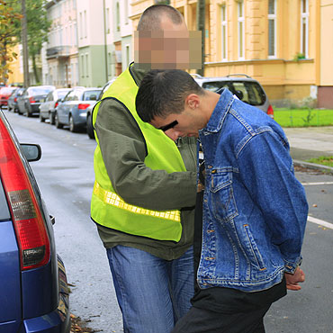 �miertelnie pobili cz�owieka. Ukradli 47 z�otych