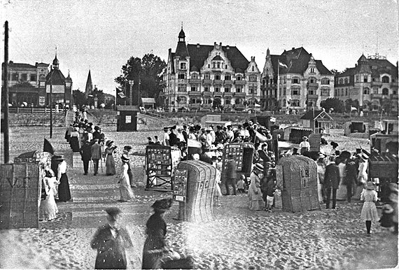 Czytelnik: Moe by jednak wrci do tego, e na wydmach nie budujemy?