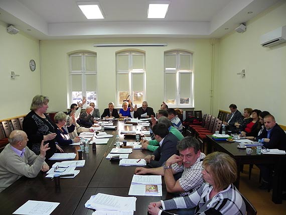 W dniu dzisiejszym sesje rad miejskich w Wolinie i Golczewie 