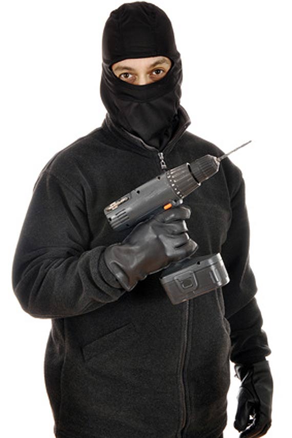 35- latek z Kamienia Pomorskiego okrad swojego szefa! Ukrad elektronarzdzia wartoci 2 tysicy zotych! 