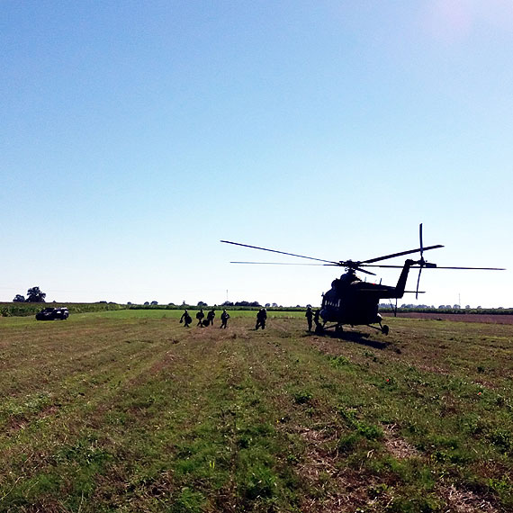 Minister obrony narodowej wyrazi zgod na skoki spadochronowe ze migowca w czasie VIII Festynu Komandosa w Dziwnowie 