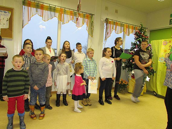 Dzie Babci i Dziadka SOECTWO ZASTA