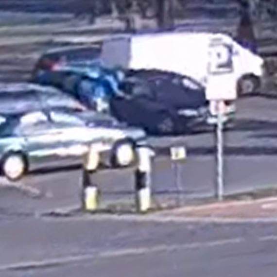 Mieszkanka: To oni okradli mj dom w Midzyzdrojach. Kto rozpoznaje ciemnego opla? Zobacz film!