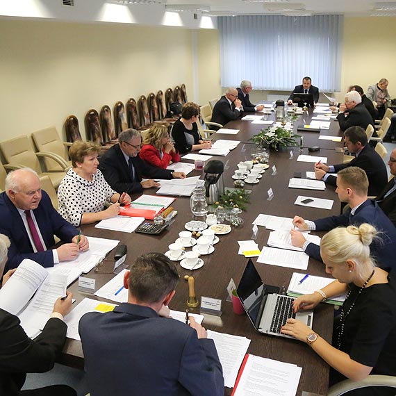 Radni rozpatrz skarg na dziaalno starosty Jzefa Malca