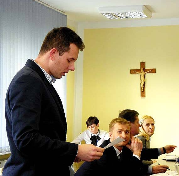  Znany bloger Ariel Juszczak z Jarszewa poza Gminn Rad Poytku Publicznego