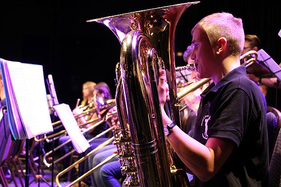 Międzynarodowy Dom Kultury: Wood & Brass Band zaprezentował niesamowite show!