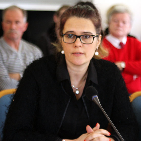 O wyszoci wadzy wykonawczej nad uchwaodawcz