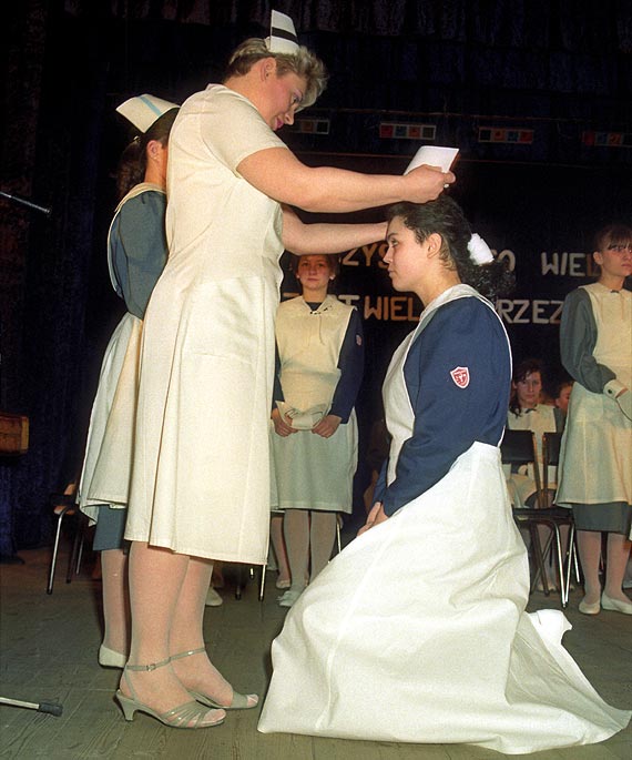  Magia biaego czepka sprzed lat. Zobacz fotogaleri!