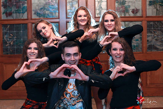 onierz z Dziwnowa ma szans zosta gwiazd discopolo! Zobacz zdjcia z ostatniego teledysku!