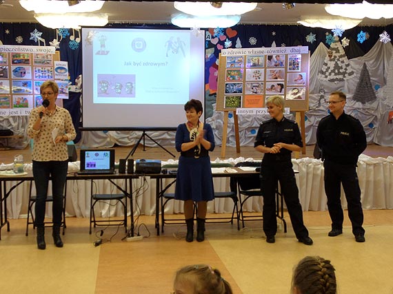  Wieci z przedszkola – realizacja programu „Bezpieczny Przedszkolak” w Publicznym Przedszkolu „Promyk Soca” w Dziwnowie