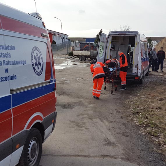 Grony wypadek za Wolinem. Pijany 27- latek wyprzedza na podwjnej linii cigej! pieszy si na prom do Szwecji