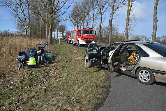 Grony wypadek za Wolinem. Pijany 27- latek wyprzedza na podwjnej linii cigej! pieszy si na prom do Szwecji