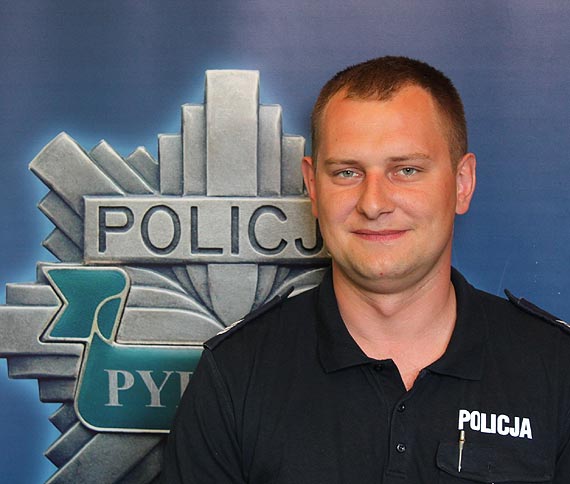 Pyrzyccy policjanci uratowali 34 - latka, kt�ry pr�bowa� odebra� sobie �ycie