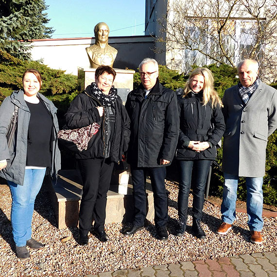 Nauczyciele ze szkoły niemieckiej z Kilonii w Kamieniu Pomorskim