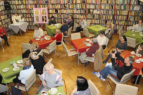 „Kobiety o kobietach” – wernisaż rzeźb i obrazów Krystyny Marzec oraz prelekcja Moniki Kunkel-Ratajczak