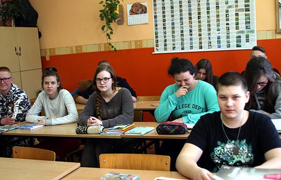 Czy szkołę w Sierosławiu należy likwidować?