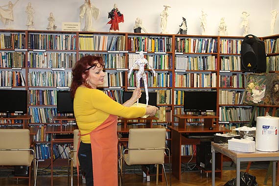 Warsztaty tworzenia rzeźb metodą utwardzania tkanin