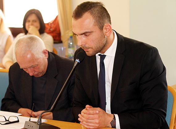 Uchwałę w sprawie nowego ustroju szkolnego w Międzyzdrojach dopchnięto kolanem