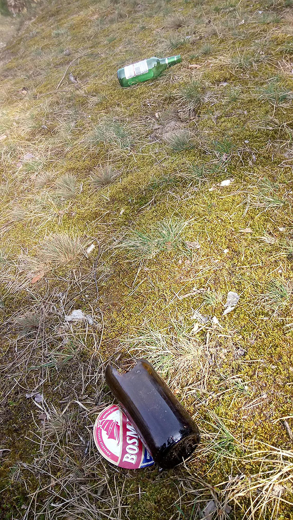 Czytelniczka: Tak mieszkacy Midzyzdrojw powitali wiosn. Szkodzicie nie tylko przyrodzie, ale take innym!