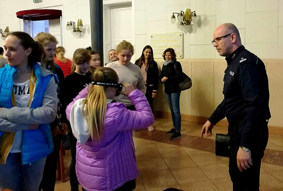 Policjanci ostrzegali modzie przed dziaaniem substancji psychoaktywnych
