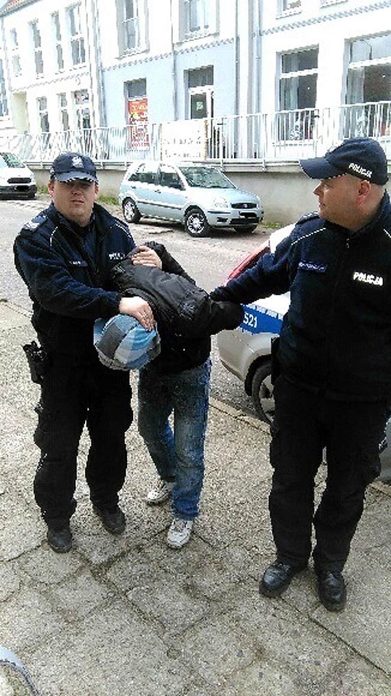 Dzielnicowi zatrzymali sprawcę kradzieży z włamaniem
