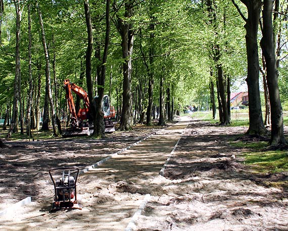 Przebudowa parku w Dziwnowie nabiera tempa