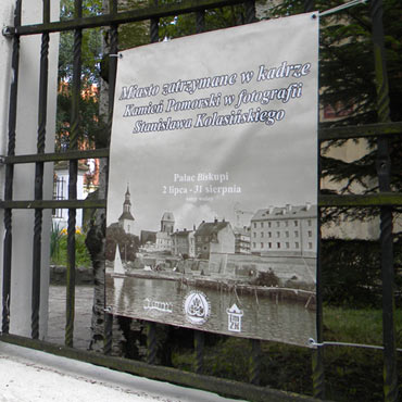 Kamie� Pomorski: Ukradli banery muzeum