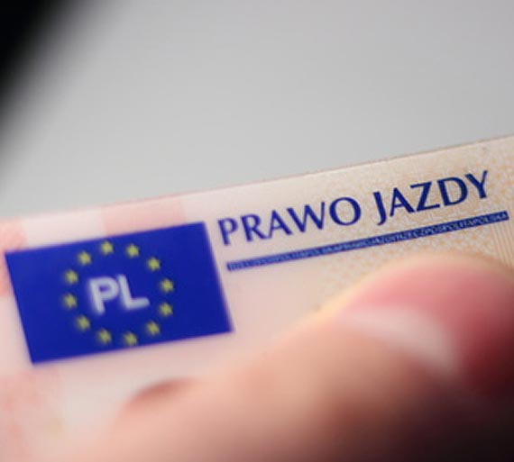 70- latek jecha bez prawa jazdy! Wpad podczas rutynowej kontroli policji!