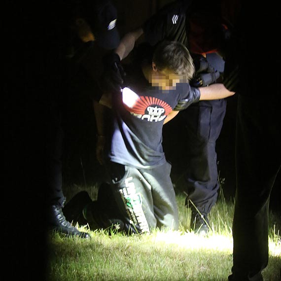 To bya noc! Po imprezie disco polo 23- latek z Midzyzdrojw wszed na dach winoujskiego amfiteatru i... zasn. Na nogi postawi wszystkie suby! Zobacz film!