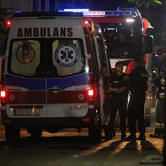 To bya noc! Po imprezie disco polo 23- latek z Midzyzdrojw wszed na dach winoujskiego amfiteatru i... zasn. Na nogi postawi wszystkie suby! Zobacz film!