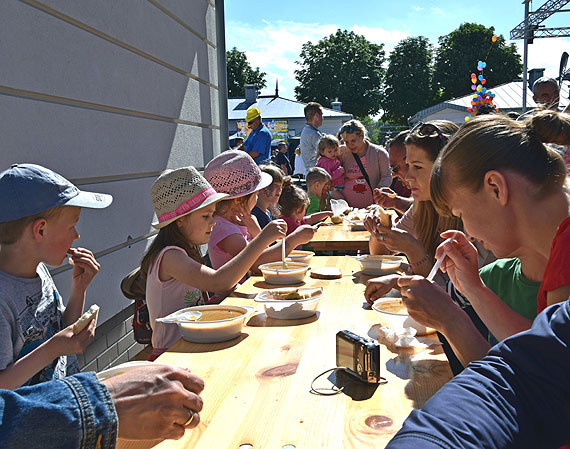 To by najlepszy Dzie Dziecka na wyspach! 